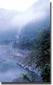 湯泉地源泉