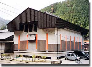 十津川郷の山村生産用具収蔵庫