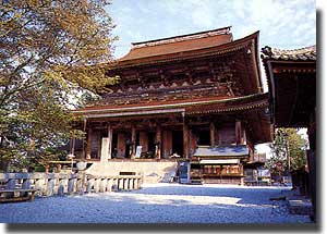 金峯山寺蔵王堂