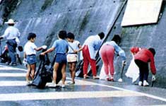 かん拾い