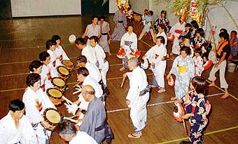 西川の大おどり