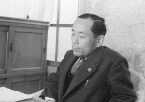 1955c_S001_172_小原_役場・後木実村長
